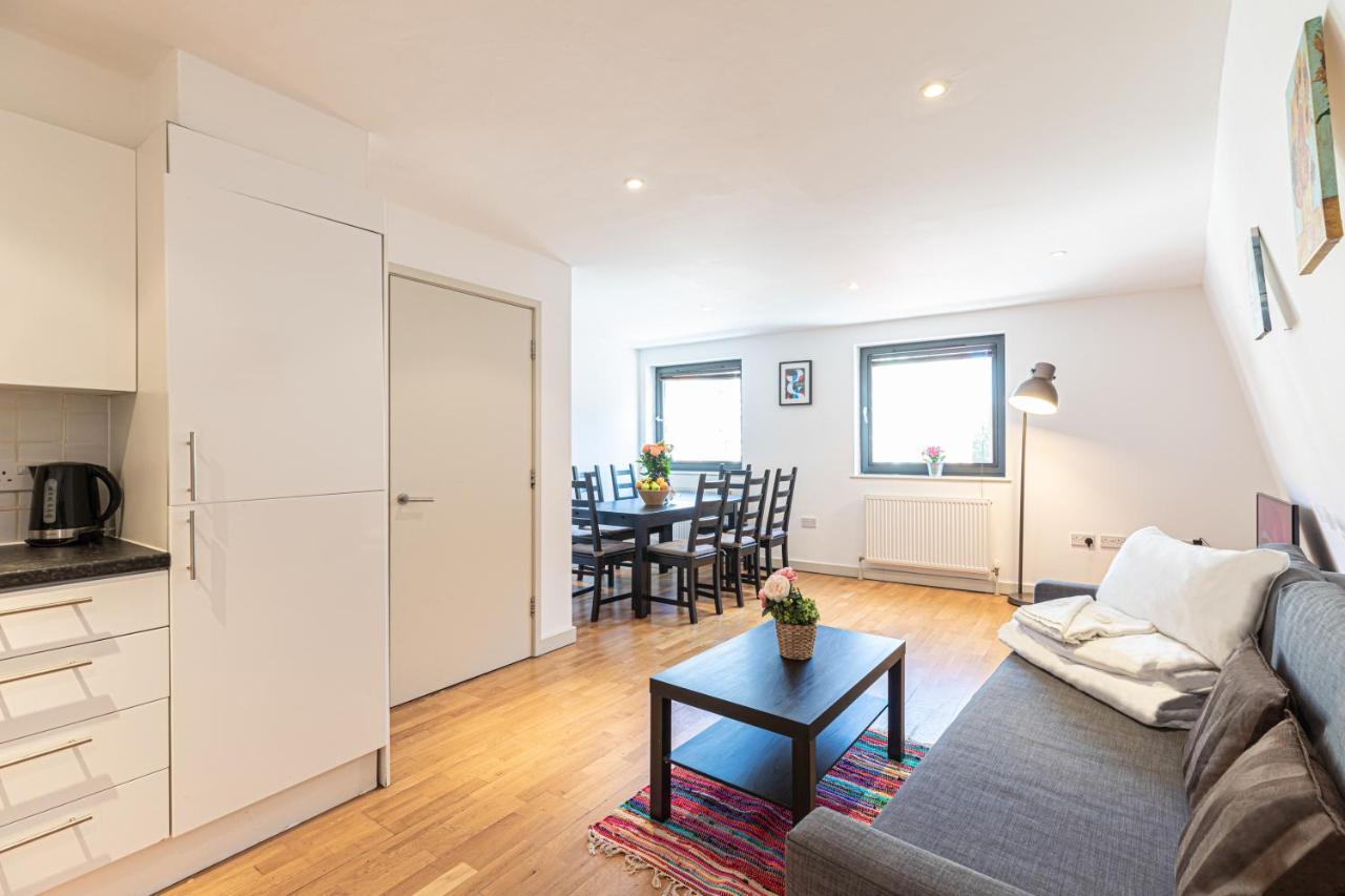 Regents Canal Apartments Лондон Экстерьер фото