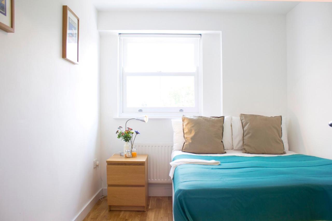 Regents Canal Apartments Лондон Экстерьер фото